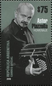 AR004.18.jpg